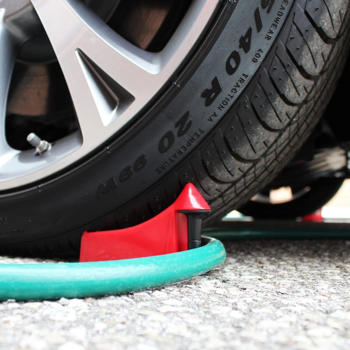 Detail Guardz - Red - Action Shot