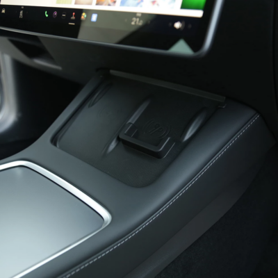 Tesla Model 3 Y Airpod Charger Mat