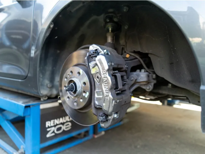 Renault Zoe front brake caliper, pads and disc